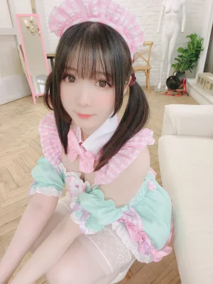 霜月shimo《Fantia 2022年06月会员合集（6期）》主题写真：122张全套美图