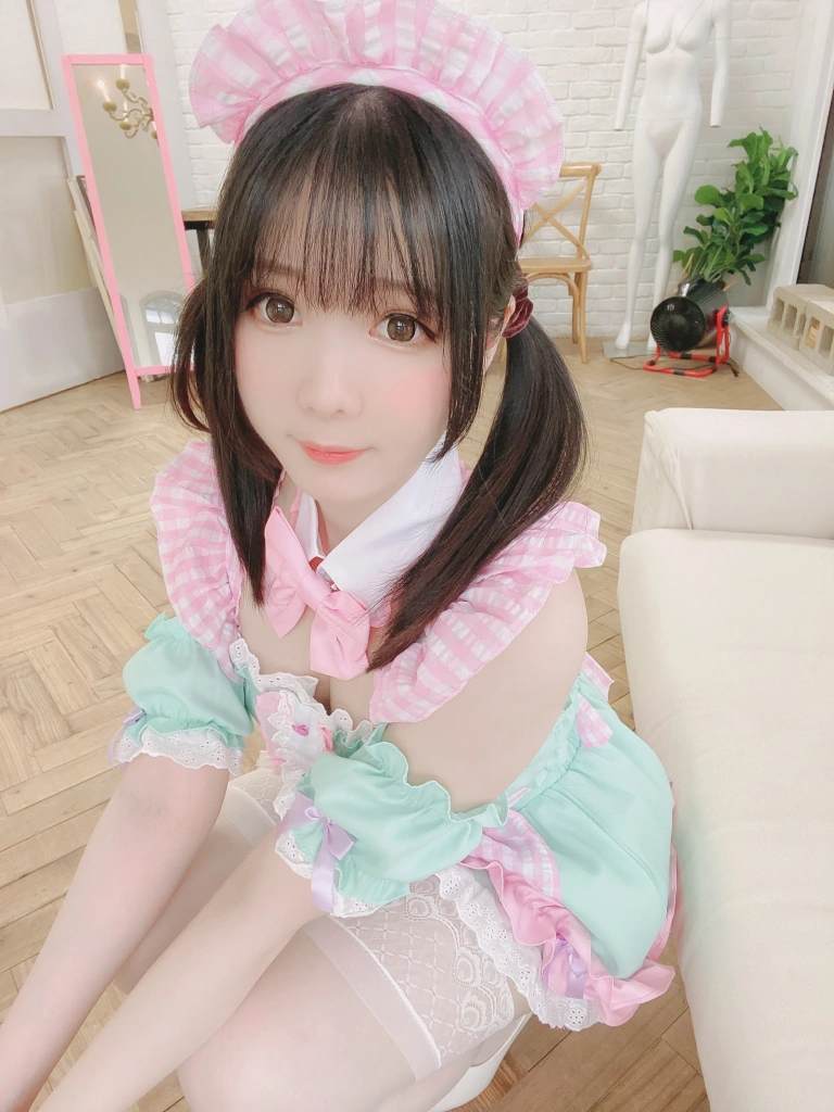 霜月shimo《Fantia 2022年06月会员合集（6期）》主题写真：122张全套美图