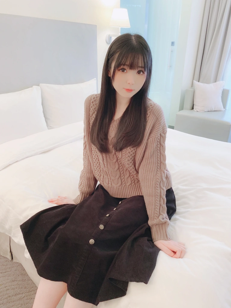 霜月shimo《Fantia 2023年02月会员合集（4期）》主题写真：72张全套美图