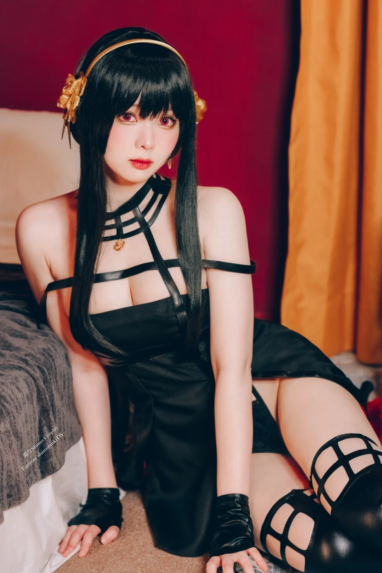 霜月shimo《Yor Forger》主题写真：30张全套美图