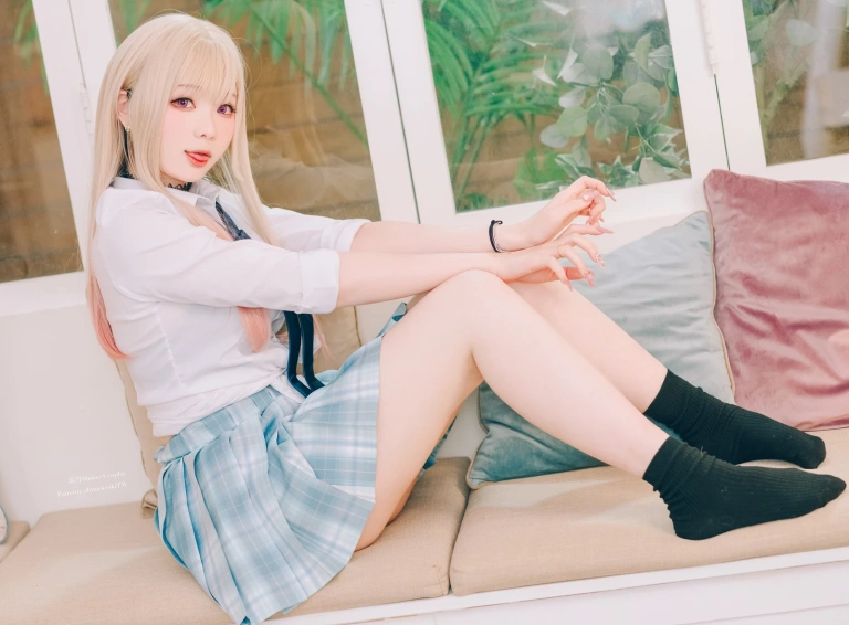霜月shimo《Kitagawa Marin》主题写真：16张全套美图
