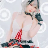 霜月shimo《Sakamata Chloe》主题写真：16张全套美图