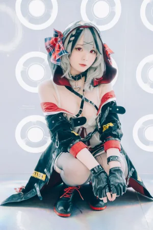 霜月shimo《Sakamata Chloe》主题写真：16张全套美图