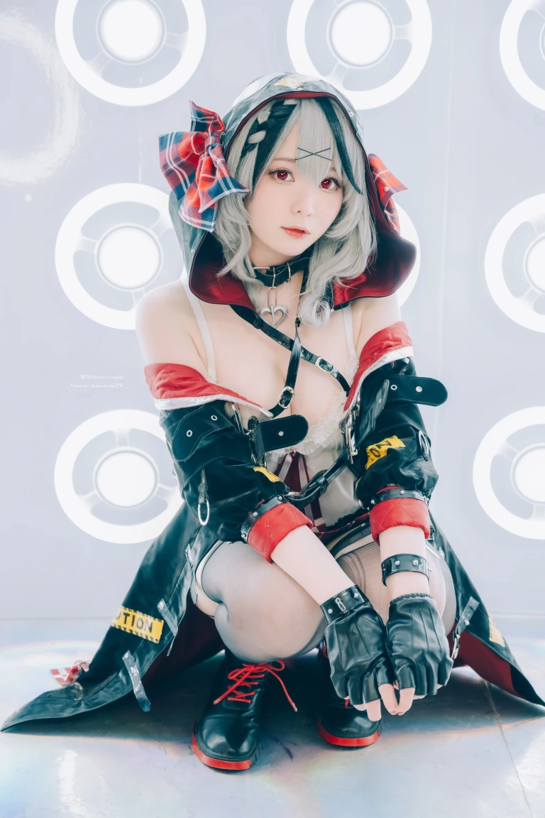 霜月shimo《Sakamata Chloe》主题写真：16张全套美图
