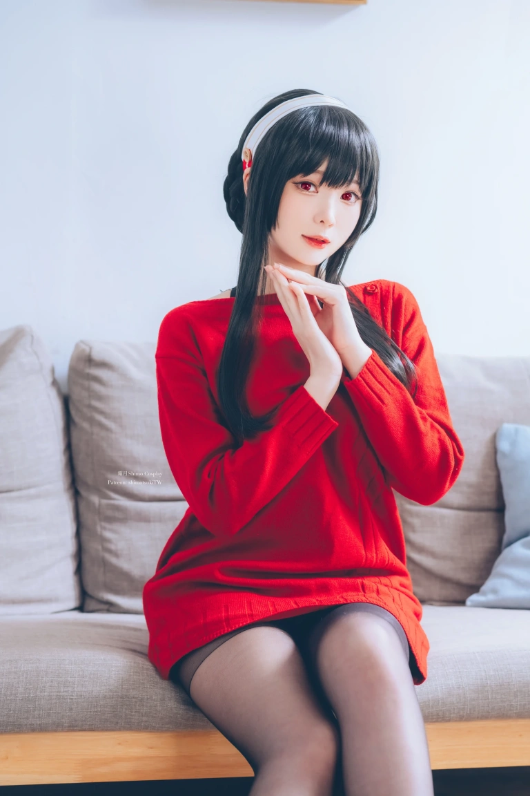 霜月shimo《Yor》主题写真：15张全套美图
