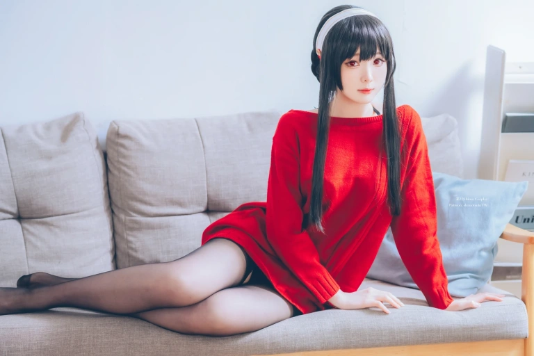 霜月shimo《Yor》主题写真：15张全套美图