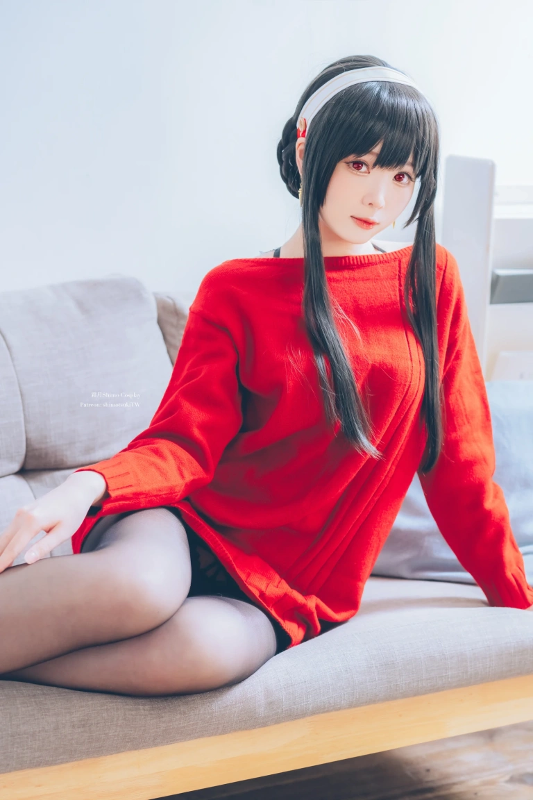 霜月shimo《Yor》主题写真：15张全套美图