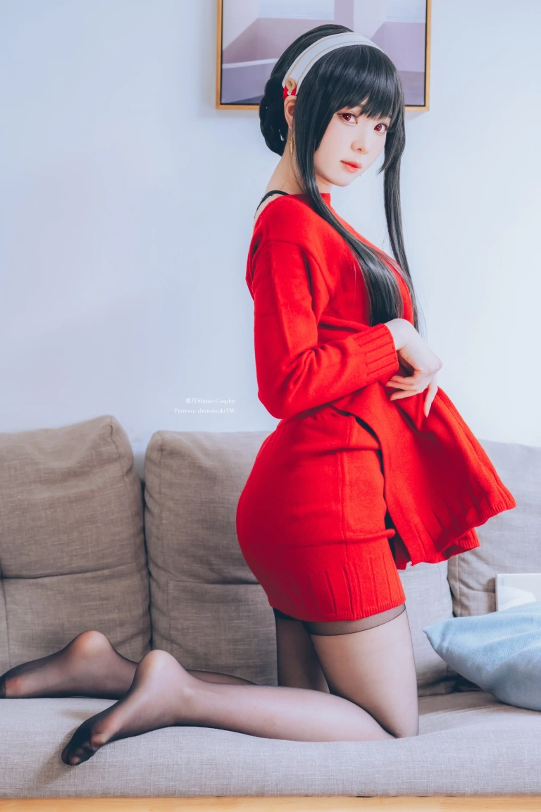 霜月shimo《Yor》主题写真：15张全套美图