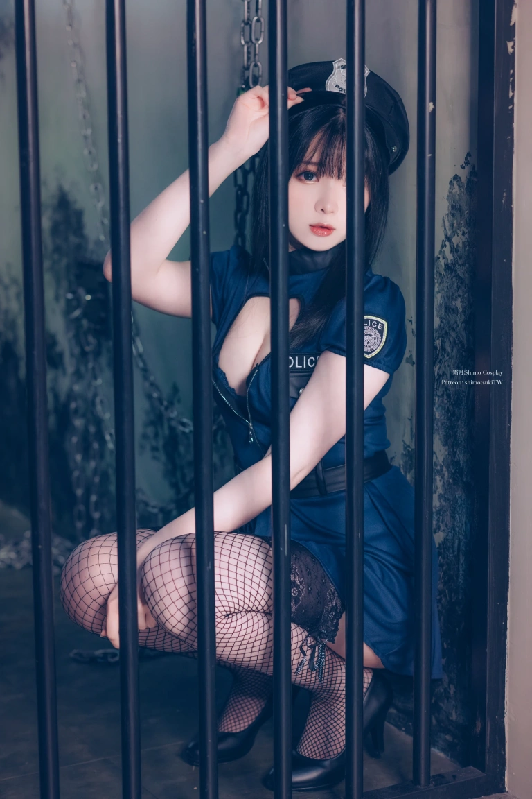 霜月shimo《Police》主题写真：51张全套美图