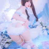 霜月shimo《White Bear》主题写真：16张全套美图