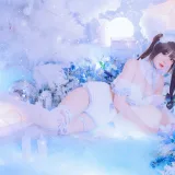 霜月shimo《White Bear》主题写真：16张全套美图