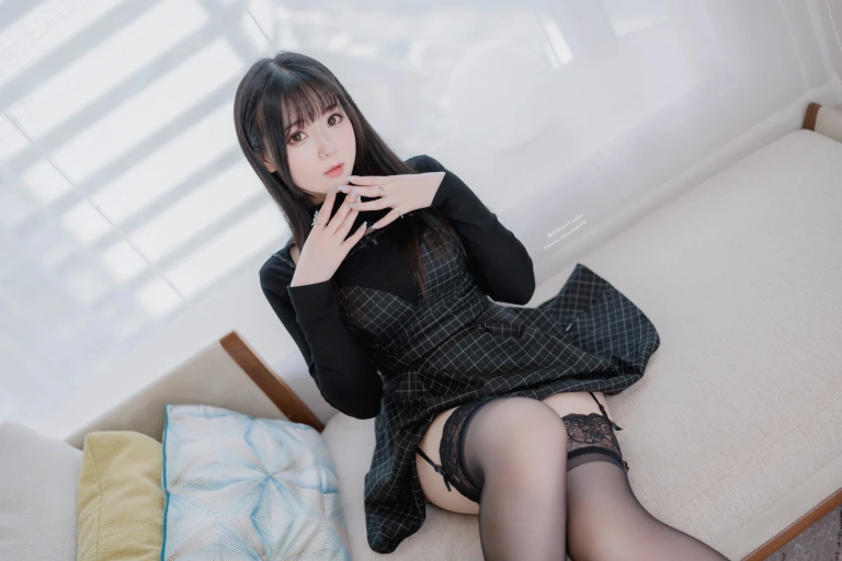 霜月shimo《Private Wear》主题写真：30张全套美图