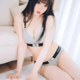 霜月shimo《「DL版写真集」週末彼女》主题写真：101张全套美图