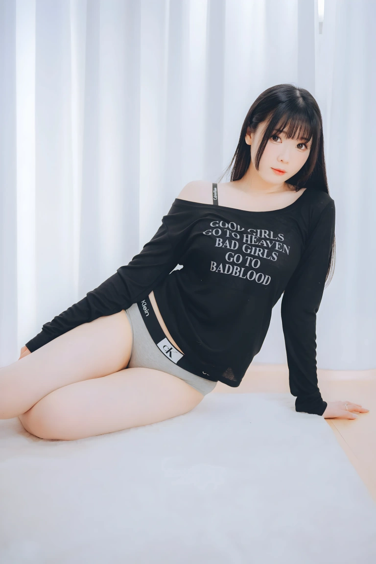 霜月shimo《「DL版写真集」週末彼女》主题写真：101张全套美图