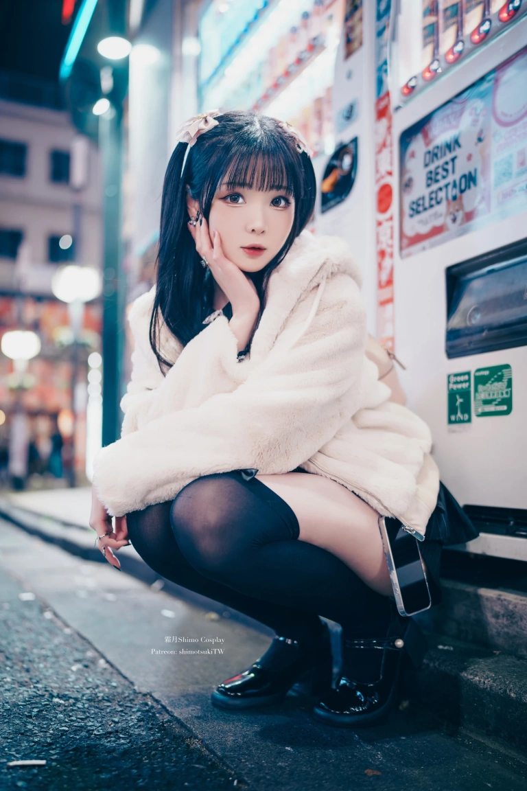 霜月shimo《2025年01月Patreon订阅》主题写真：76张全套美图，含16个视频