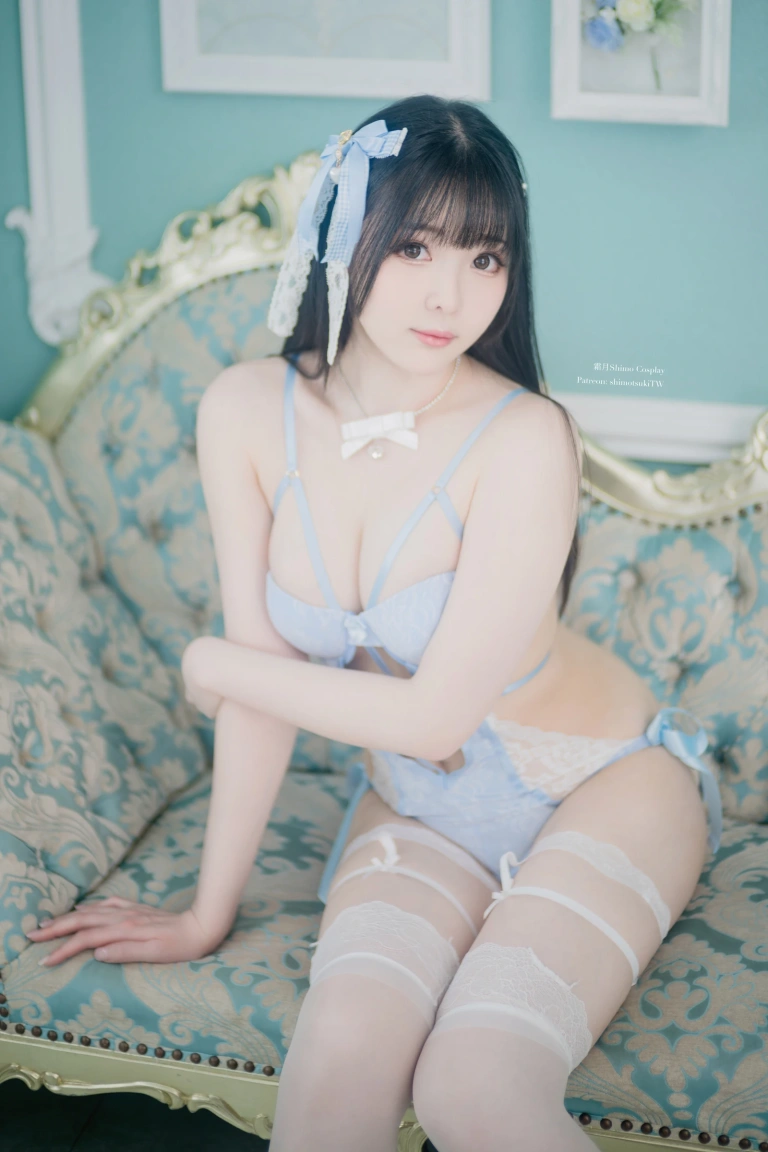 霜月shimo《Blue Lingerie》主题写真：41张全套美图