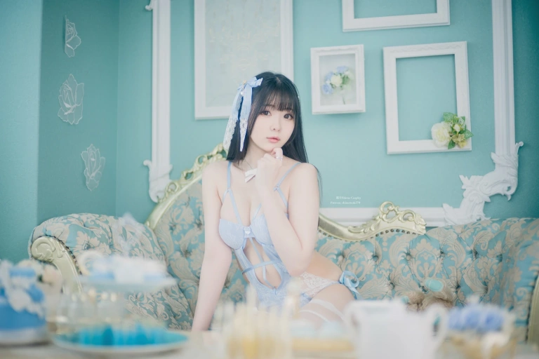 霜月shimo《Blue Lingerie》主题写真：41张全套美图