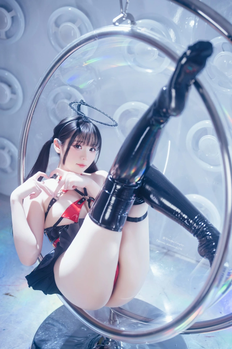 霜月shimo《賽博黑天使 Cyber Black Angel》主题写真：20张全套美图，含3个视频