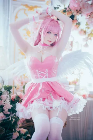 霜月shimo《桃樂絲 Dorothy（NIKKE）》主题写真：26张全套美图，含3个视频
