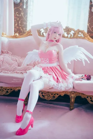 霜月shimo《桃樂絲 Dorothy（NIKKE）》主题写真：26张全套美图，含3个视频