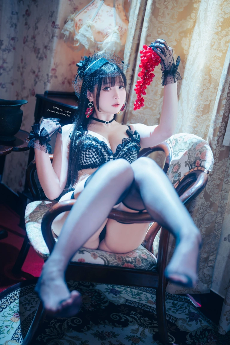 霜月shimo《千鳥格内衣 Houndstooth Underwear》主题写真：22张全套美图，含4个视频