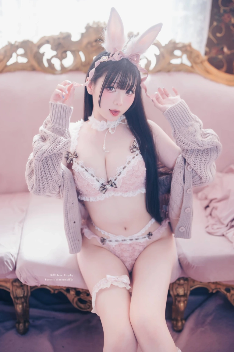 霜月shimo《Fluffy Bunny 2026》主题写真：20张全套美图