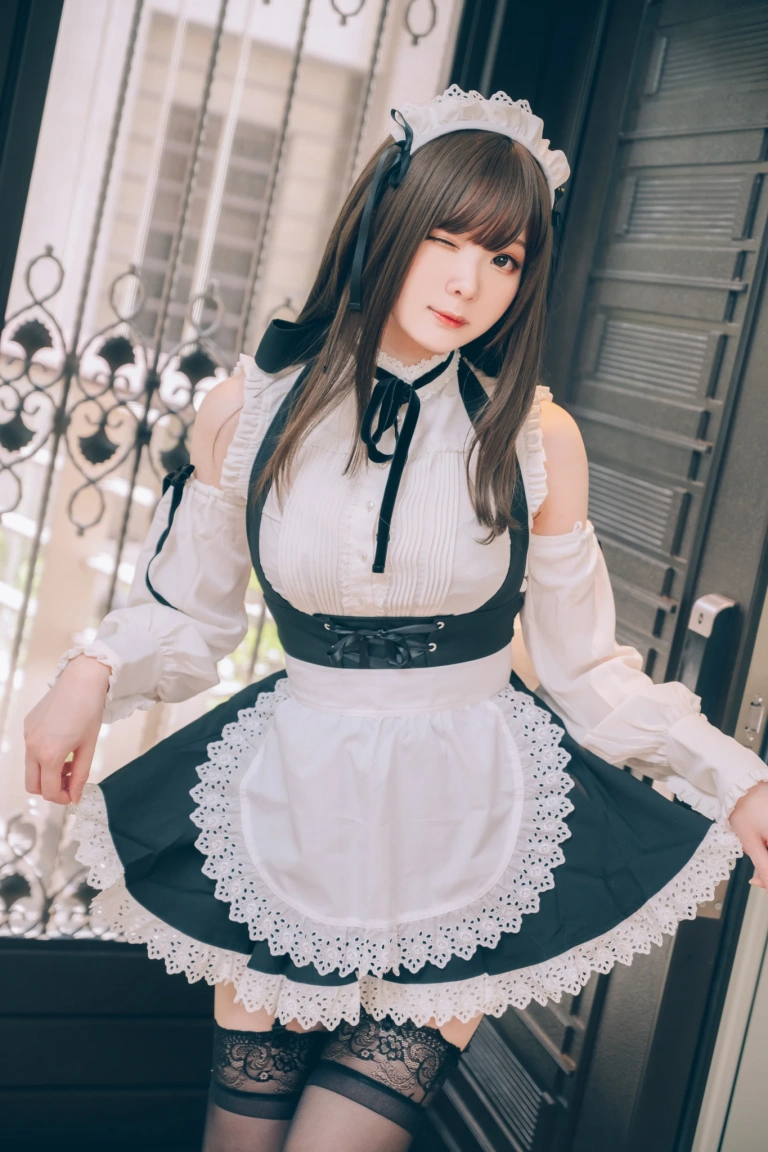 霜月shimo《女僕圖鑑 Shimo’s Maid Collection vol.02》主题写真：115张全套美图
