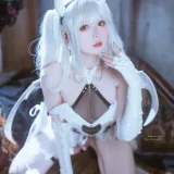 霜月shimo《Blanc Demon》主题写真：21张全套美图