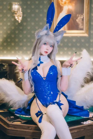 霜月shimo《Bunny Shinano》主题写真：20张全套美图