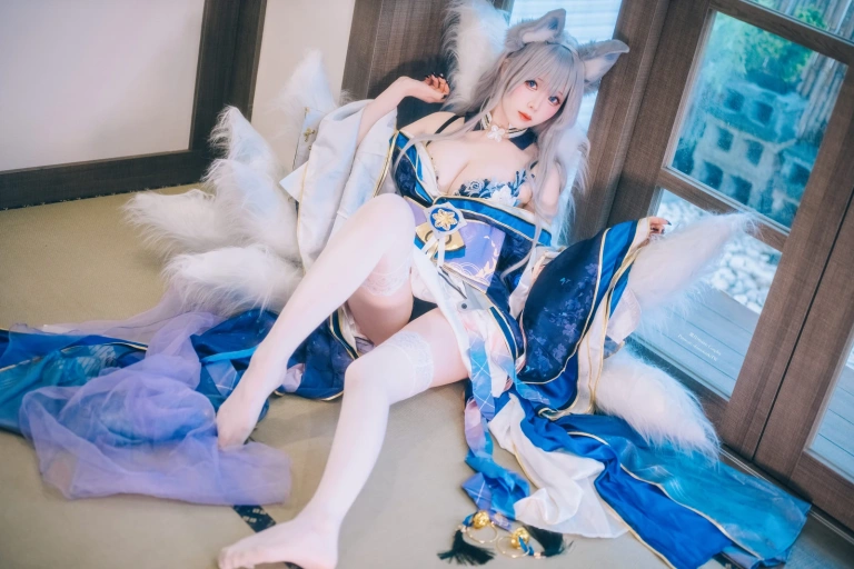霜月shimo《Shinano》主题写真：24张全套美图