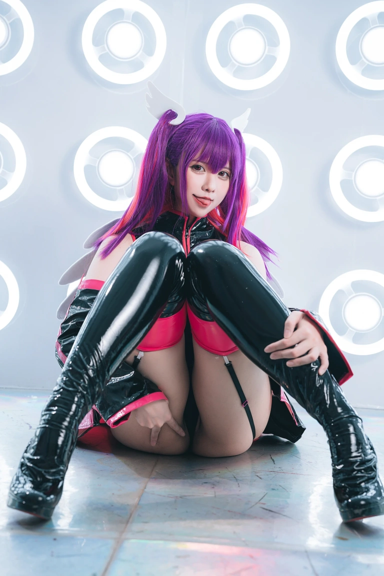 小空Sora《2.5次元的诱惑 米莉艾拉》主题写真：27张全套美图，含5个视频