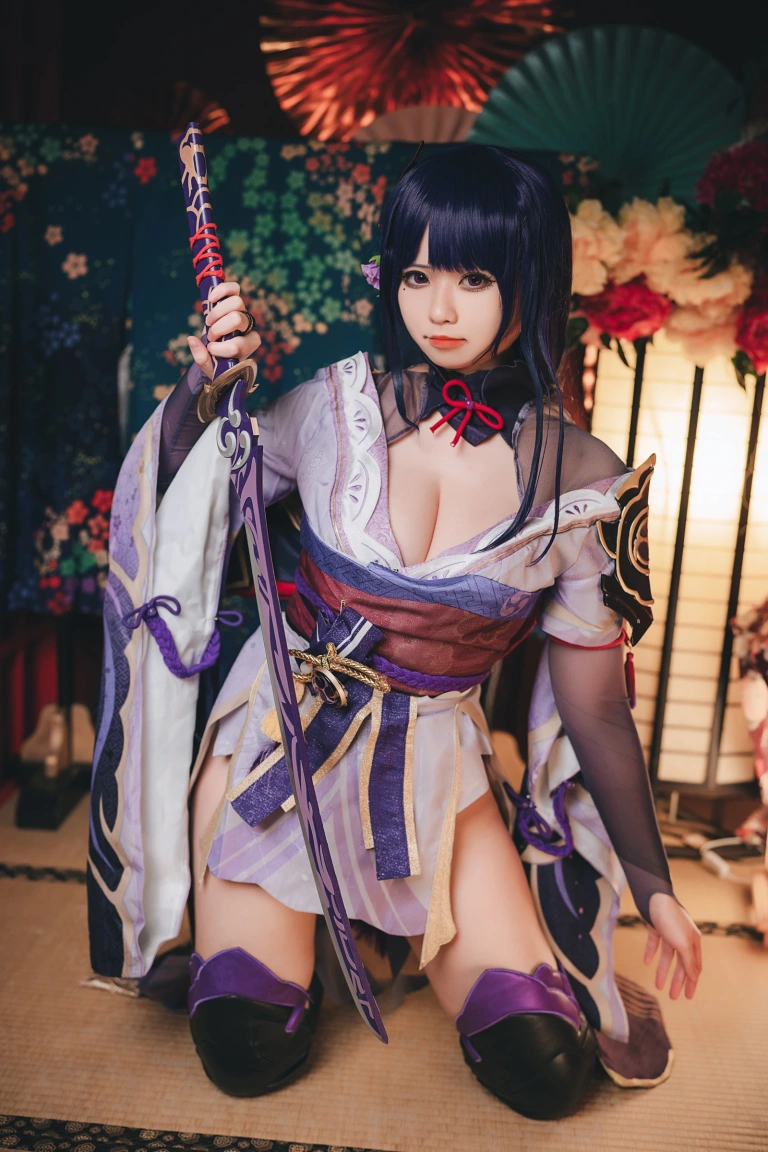 小空Sora《原神·雷电将军》主题写真：17张全套美图