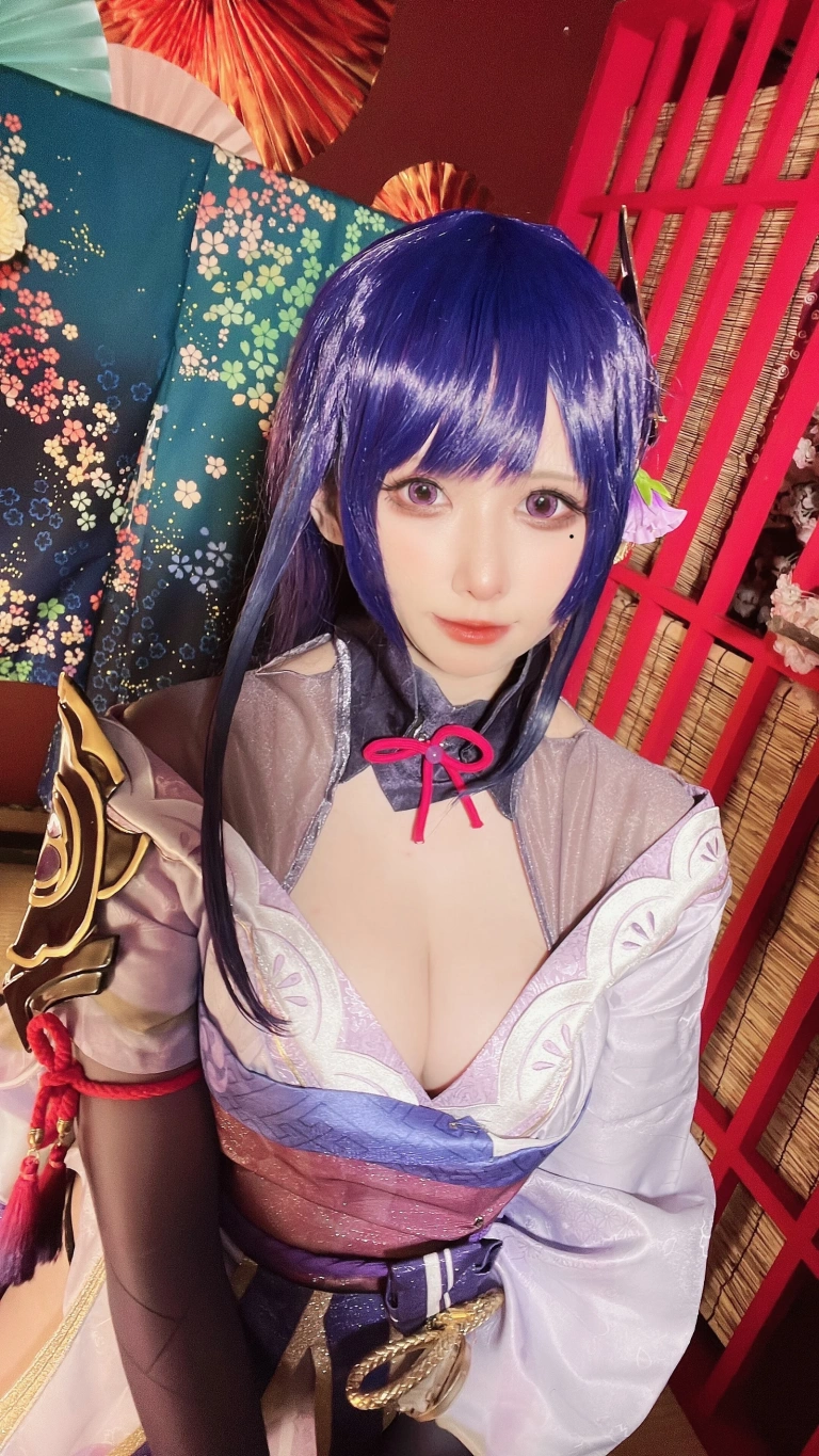 小空Sora《原神·雷电将军》主题写真：17张全套美图