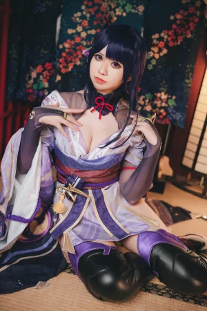 小空Sora《原神·雷电将军》主题写真：17张全套美图