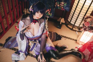 小空Sora《原神·雷电将军》主题写真：17张全套美图