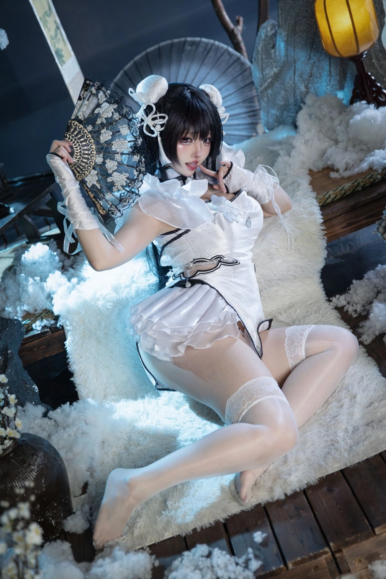 soso嗖嗖《殷紫萍 玉髓冰心》主题写真：57张全套美图