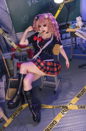 soso嗖嗖《弹丸论破 江之岛盾子》主题写真：36张全套美图