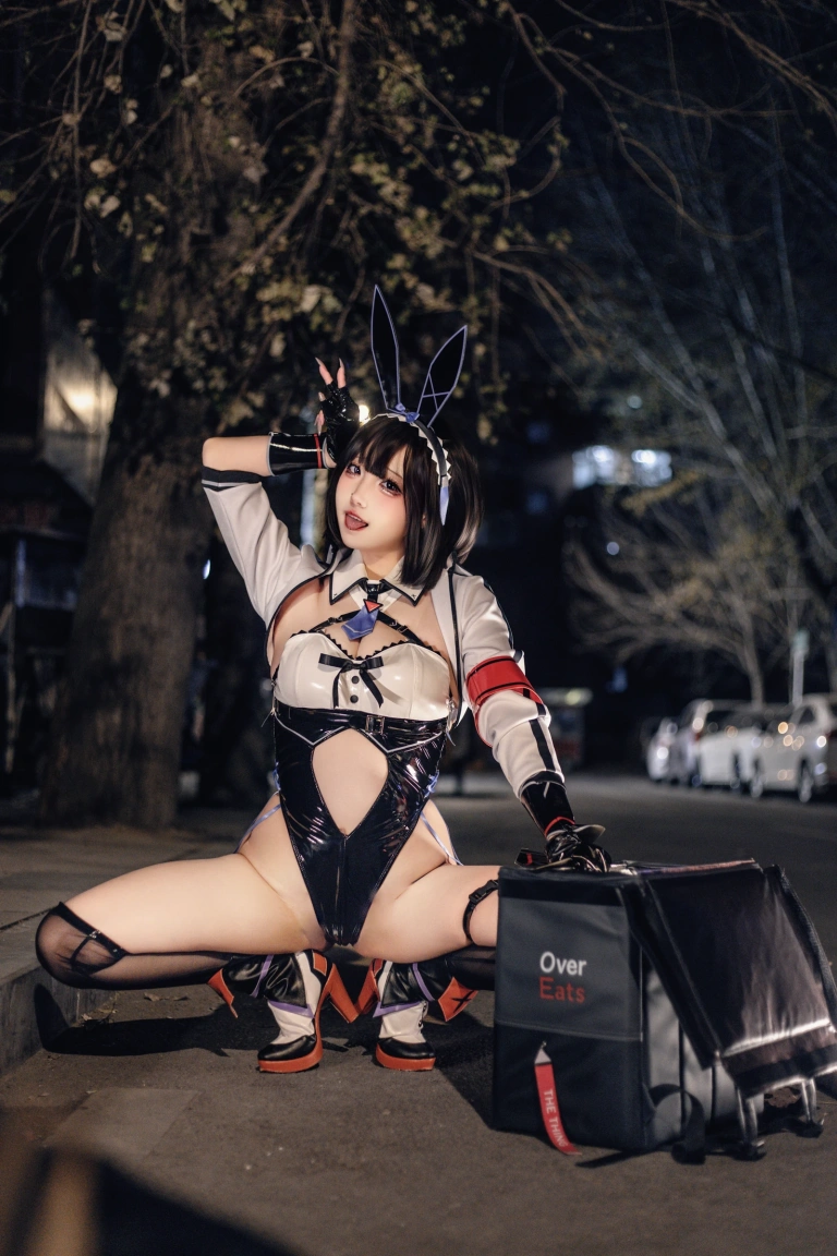 soso嗖嗖《外卖兔女郎》主题写真：17张全套美图