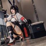 soso嗖嗖《外卖兔女郎》主题写真：17张全套美图