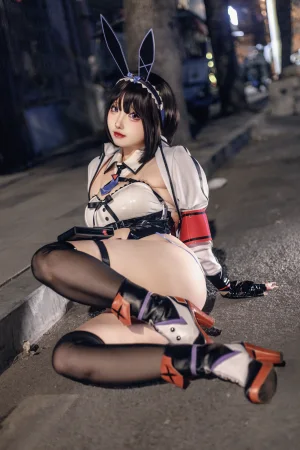soso嗖嗖《外卖兔女郎》主题写真：17张全套美图