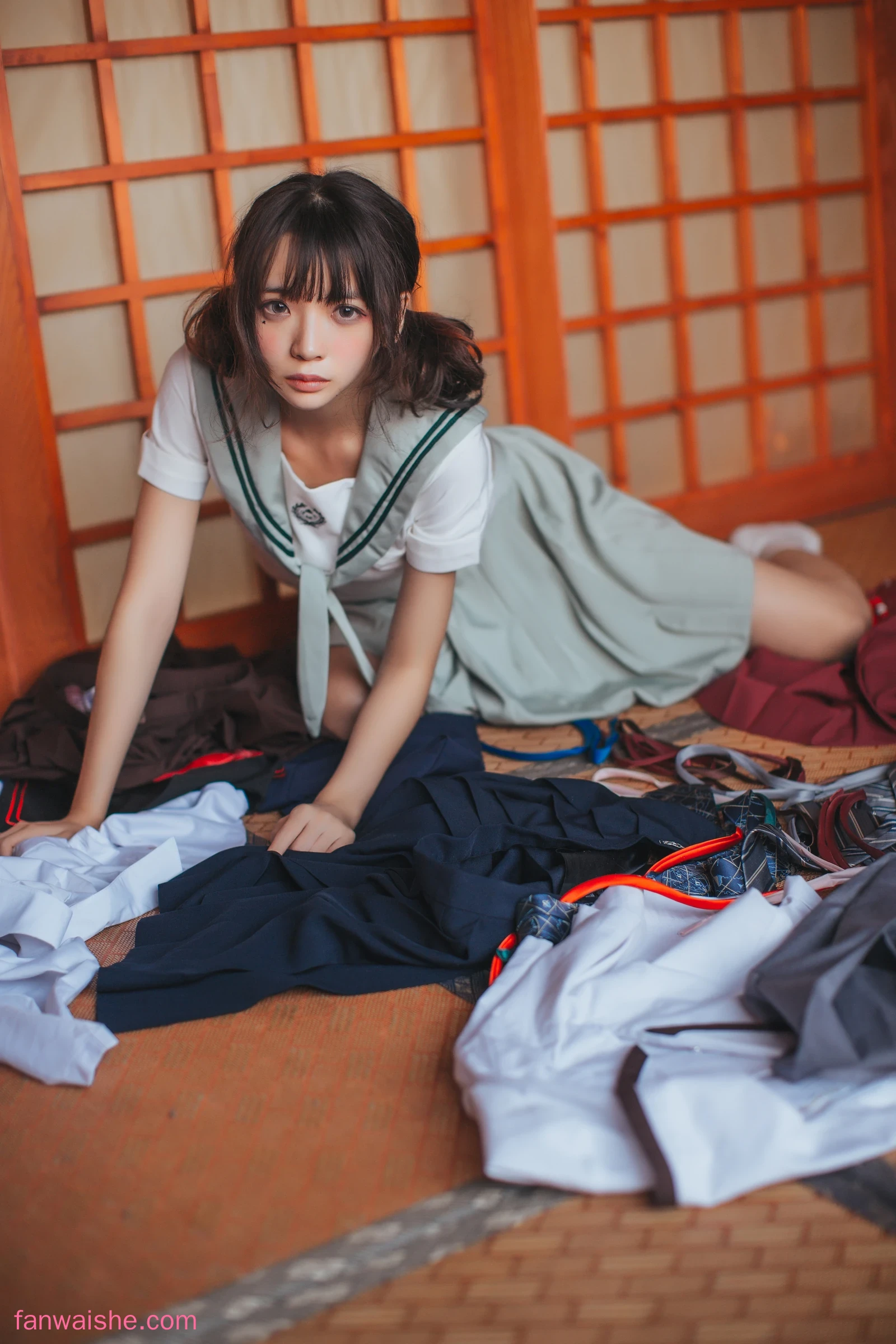 疯猫ss 疯猫ss NO.002 - VOL.01 制服写真集 日式JK