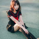 疯猫ss《VOL.01 制服写真集 室外JK》主题写真：18张全套美图