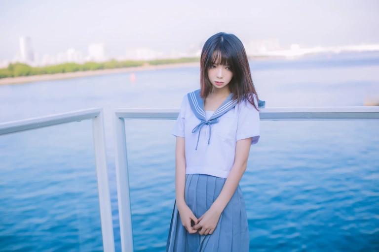 疯猫ss《VOL.02 制服写真集 海边》主题写真：15张全套美图
