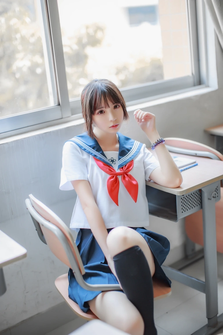 疯猫ss《VOL.02 制服写真集 同桌的水手服》主题写真：41张全套美图