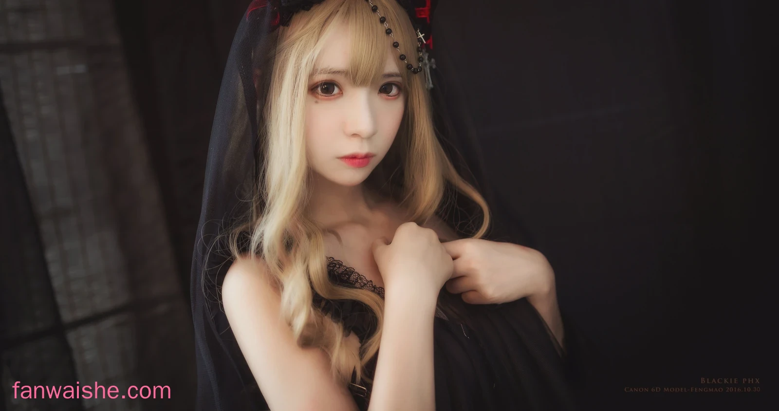疯猫ss 疯猫ss NO.011 - VOL.03 黑丝写真集 黑色玫瑰