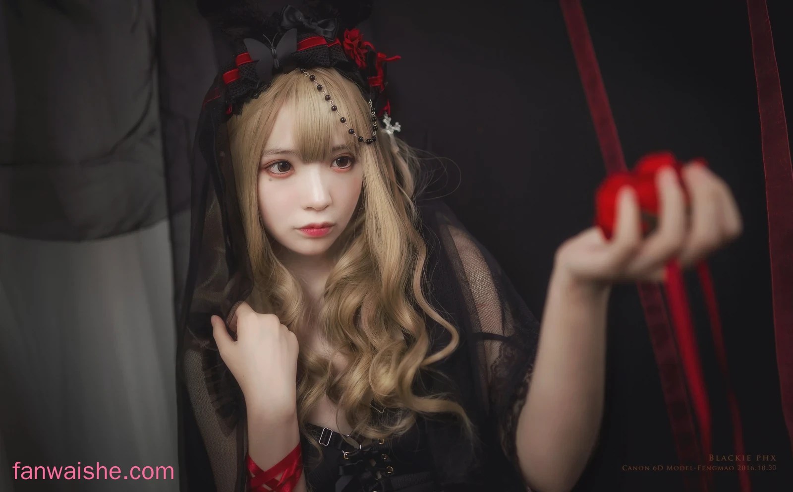 疯猫ss 疯猫ss NO.011 - VOL.03 黑丝写真集 黑色玫瑰
