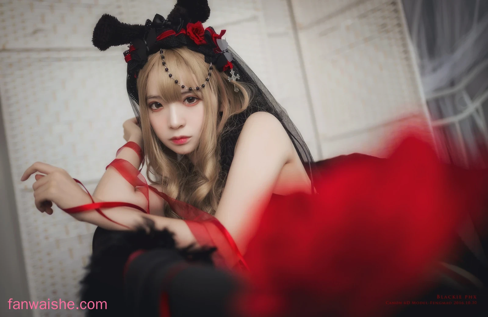 疯猫ss 疯猫ss NO.011 - VOL.03 黑丝写真集 黑色玫瑰