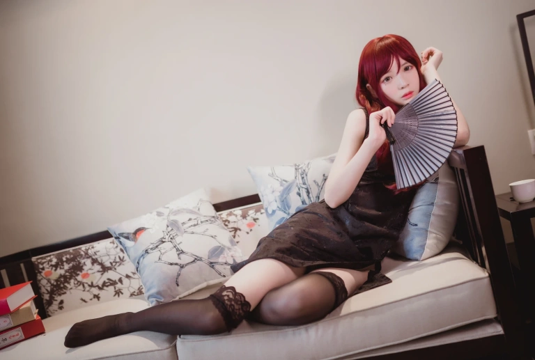 疯猫ss《VOL.03 黑丝写真集 旗袍》主题写真：31张全套美图