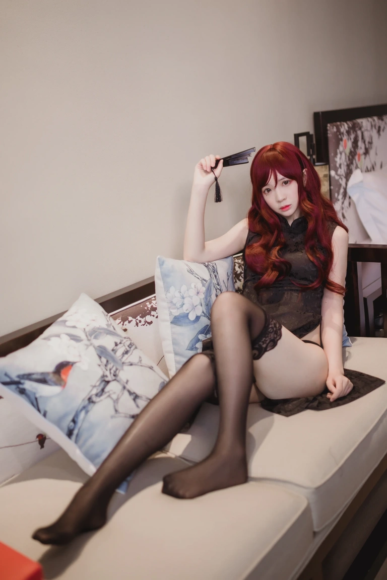 疯猫ss《VOL.03 黑丝写真集 旗袍》主题写真：31张全套美图