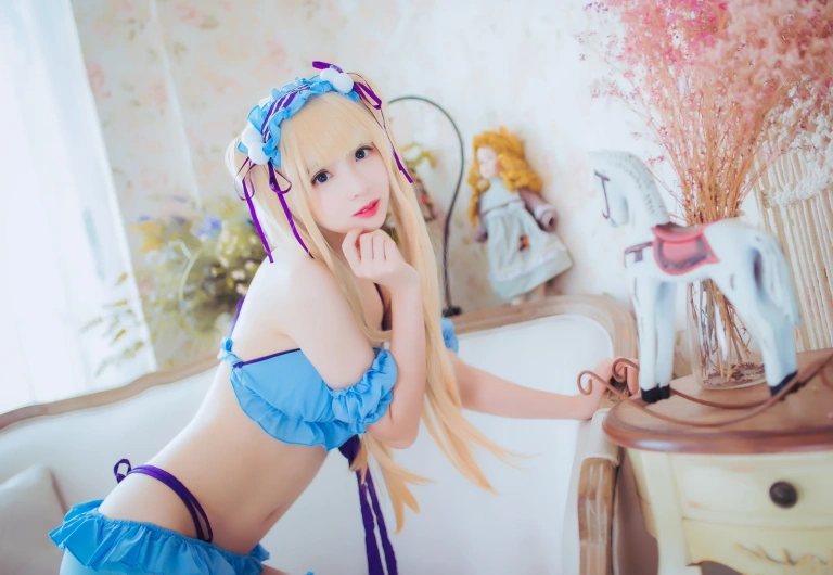 疯猫ss《COS初定本 英梨梨》主题写真：36张全套美图